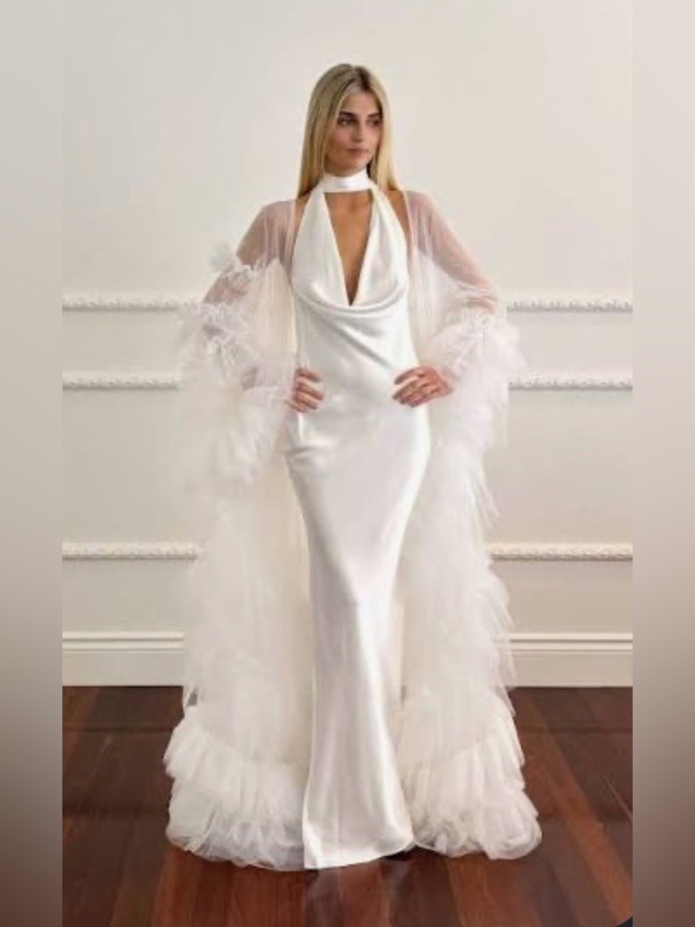 Grace Loves Lace Suki Gown (Cape not sold)